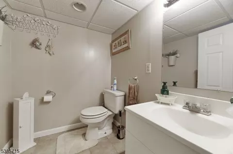 45 Maplewood Ave, Wayne, NJ 07470 photo 18