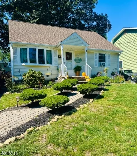45 Maplewood Ave, Wayne, NJ 07470