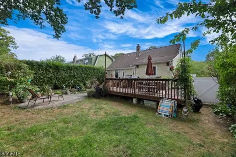 45 Maplewood Ave, Wayne, NJ 07470 photo 3