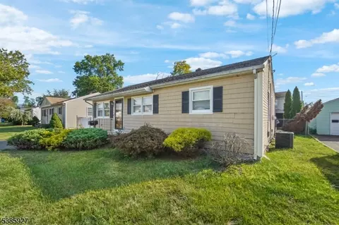 122 3rd St, Middlesex, NJ 08846 photo 2