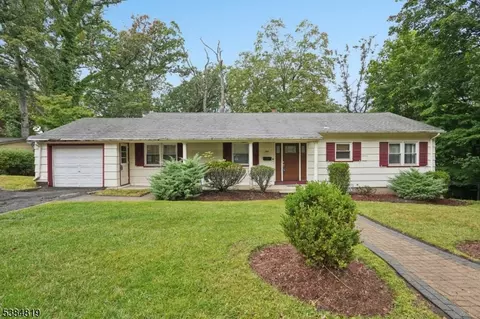 280 E Cedar St, Livingston, NJ 07039