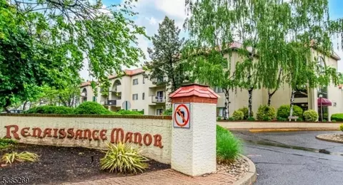 2 Ann St #202, Clifton, NJ 07013