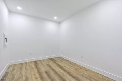 29 Smith Ln, Wayne, NJ 07470 photo 34
