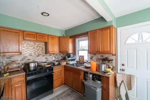 116 Greene Ave, Middlesex, NJ 08846 photo 4