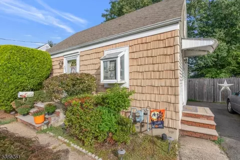 441 Lorraine Ave, Middlesex, NJ 08846 photo 4