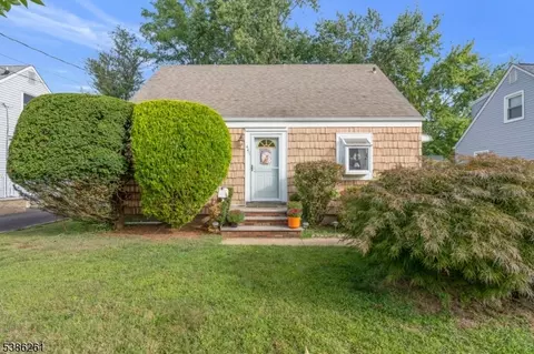 441 Lorraine Ave, Middlesex, NJ 08846