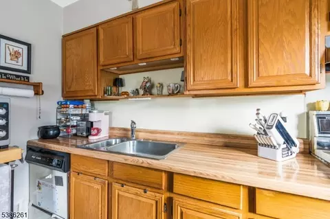 441 Lorraine Ave, Middlesex, NJ 08846 photo 6