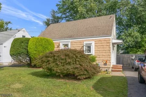 441 Lorraine Ave, Middlesex, NJ 08846 photo 2