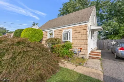 441 Lorraine Ave, Middlesex, NJ 08846 photo 3