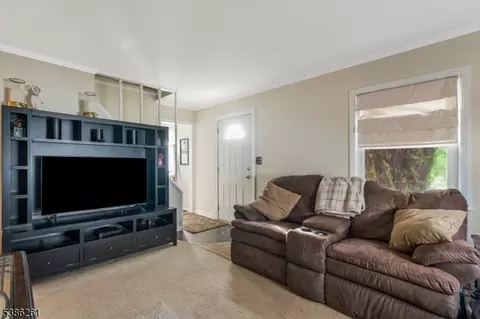 441 Lorraine Ave, Middlesex, NJ 08846 photo 10