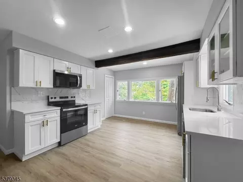 60 Moore Rd, Wantage, NJ 07461 photo 9