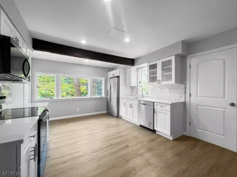 60 Moore Rd, Wantage, NJ 07461 photo 8