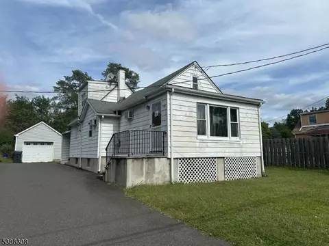 102 Pine St, Bridgewater, NJ 08807