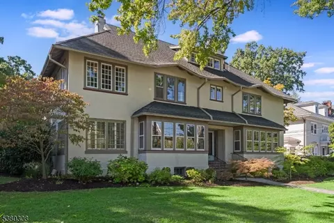 30 Plymouth St, Montclair, NJ 07042