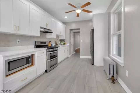 231 Garside St, Newark, NJ 07104