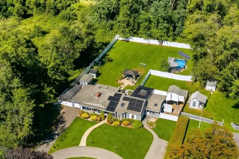 39 William St, Lincoln Park, NJ 07035