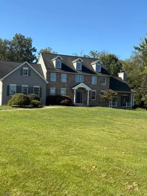 15 Opdyke Rd, Frenchtown, NJ 08825