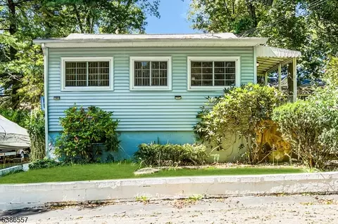 118 Tulsa Trl, Hopatcong, NJ 07843