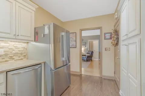 231 Fairview Ave, Middlesex, NJ 08846 photo 10