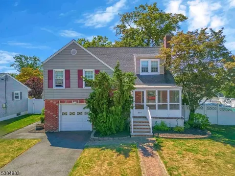 231 Fairview Ave, Middlesex, NJ 08846