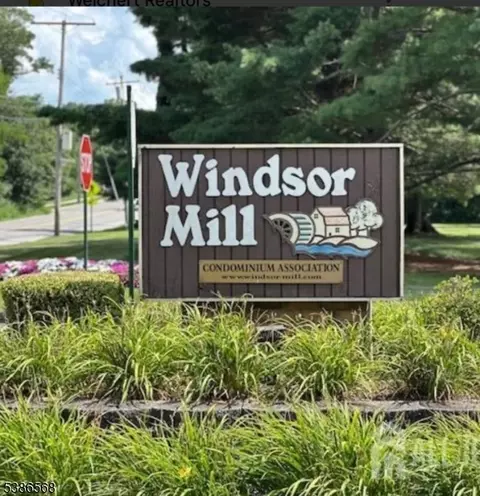 2433 Old Stone Mill Dr, East Windsor Twp, NJ 08512