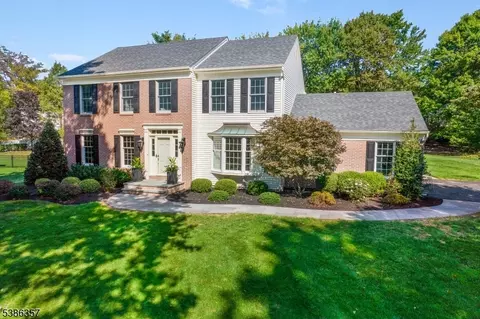 7 Merion Ln, Washington, NJ 07882