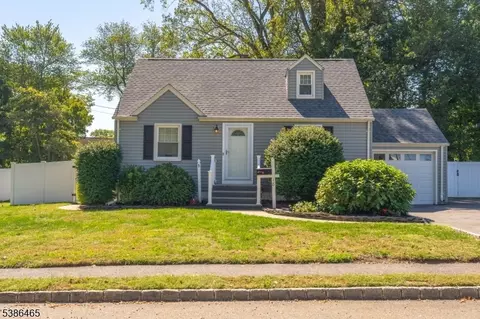 18 Oakland Ave, Springfield, NJ 07081