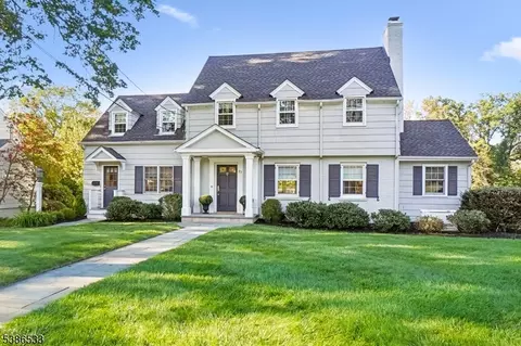 27 Beekman Rd, Summit, NJ 07901