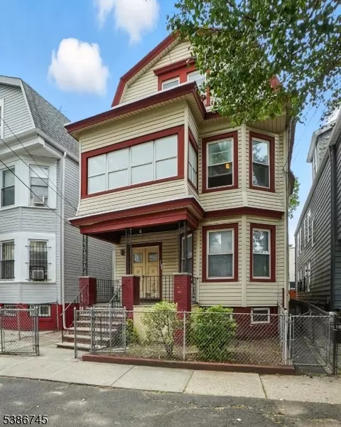 97 Hopkins Pl #3, Irvington, NJ 07111