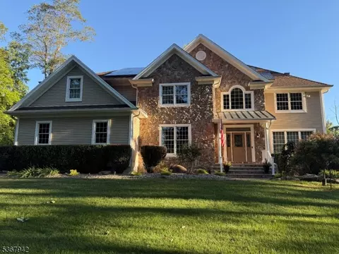 11 Belrose Ct, Long Valley, NJ 07853
