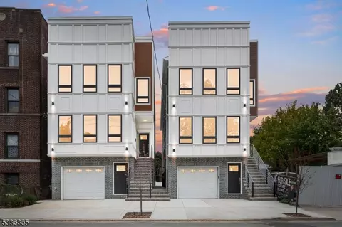 119 Osborne Ter, Newark, NJ 07108