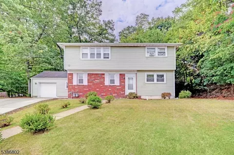 123 Tilt St, Haledon, NJ 07508