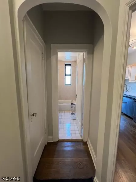 303 Hamilton Pl #D4, Hackensack, NJ 07601 photo 7