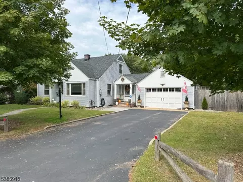 31 N 1st Ave, Kenvil, NJ 07847
