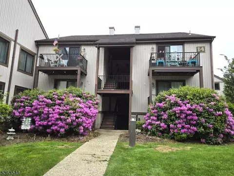 14250 Dell Pl, Stanhope, NJ 07874