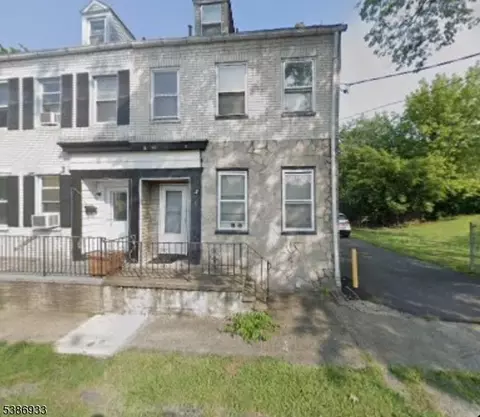 8 Hanover St, Phillipsburg, NJ 08865
