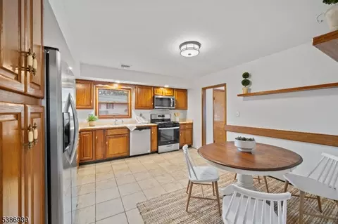 19 Howe Ave, Nutley, NJ 07110 photo 13