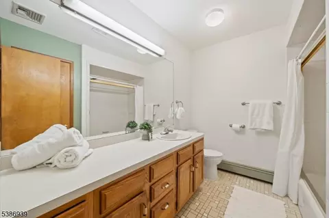 19 Howe Ave, Nutley, NJ 07110 photo 25