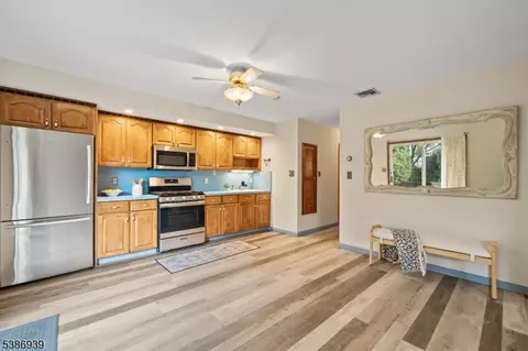 19 Howe Ave, Nutley, NJ 07110 photo 30