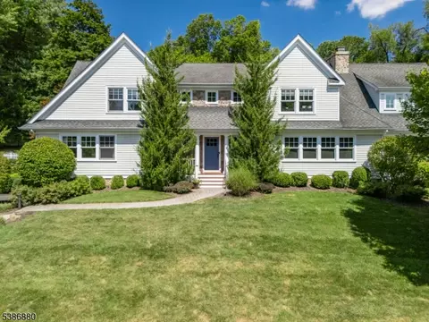 18 Ridge Rd, Chatham Twp, NJ 07928