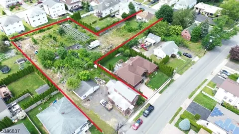 340 E 54th St, Elmwood Park, NJ 07407