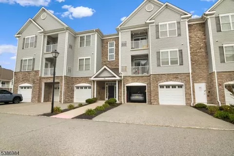 43 Elston Ct #301, Haskell, NJ 07420