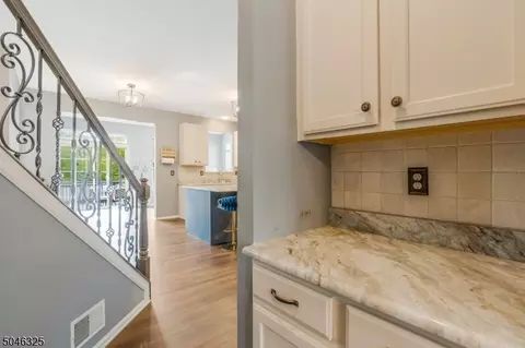 4 Saunders Ln, Hackettstown, NJ 07840 photo 8