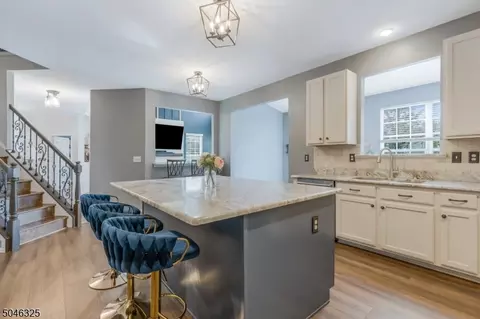 4 Saunders Ln, Hackettstown, NJ 07840 photo 14
