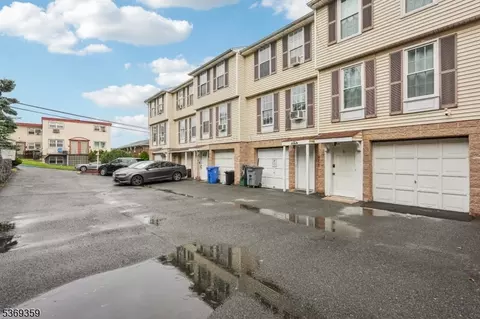 123 125 E 24th St #4, Paterson, NJ 07514