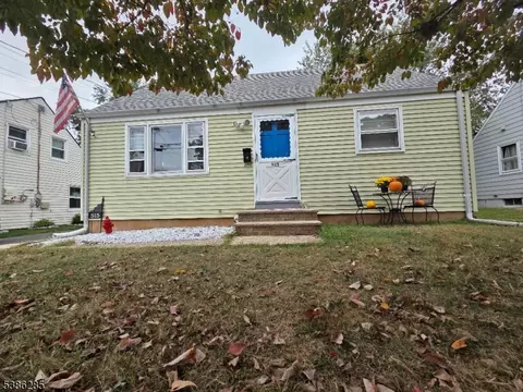 515 Cook Ave, Middlesex, NJ 08846