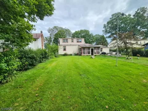 774 Webster Pl, Plainfield, NJ 07060 photo 3