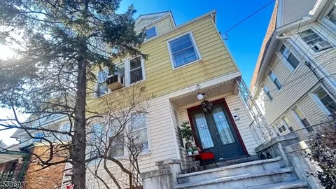 382-384 N 7th St, Newark, NJ 07107