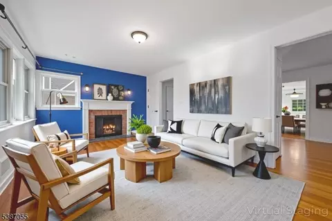 9 Margaret Ct, Fair Lawn, NJ 07410