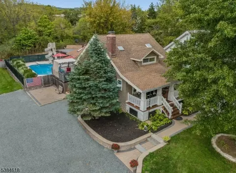 156 Main St, Lebanon, NJ 08833